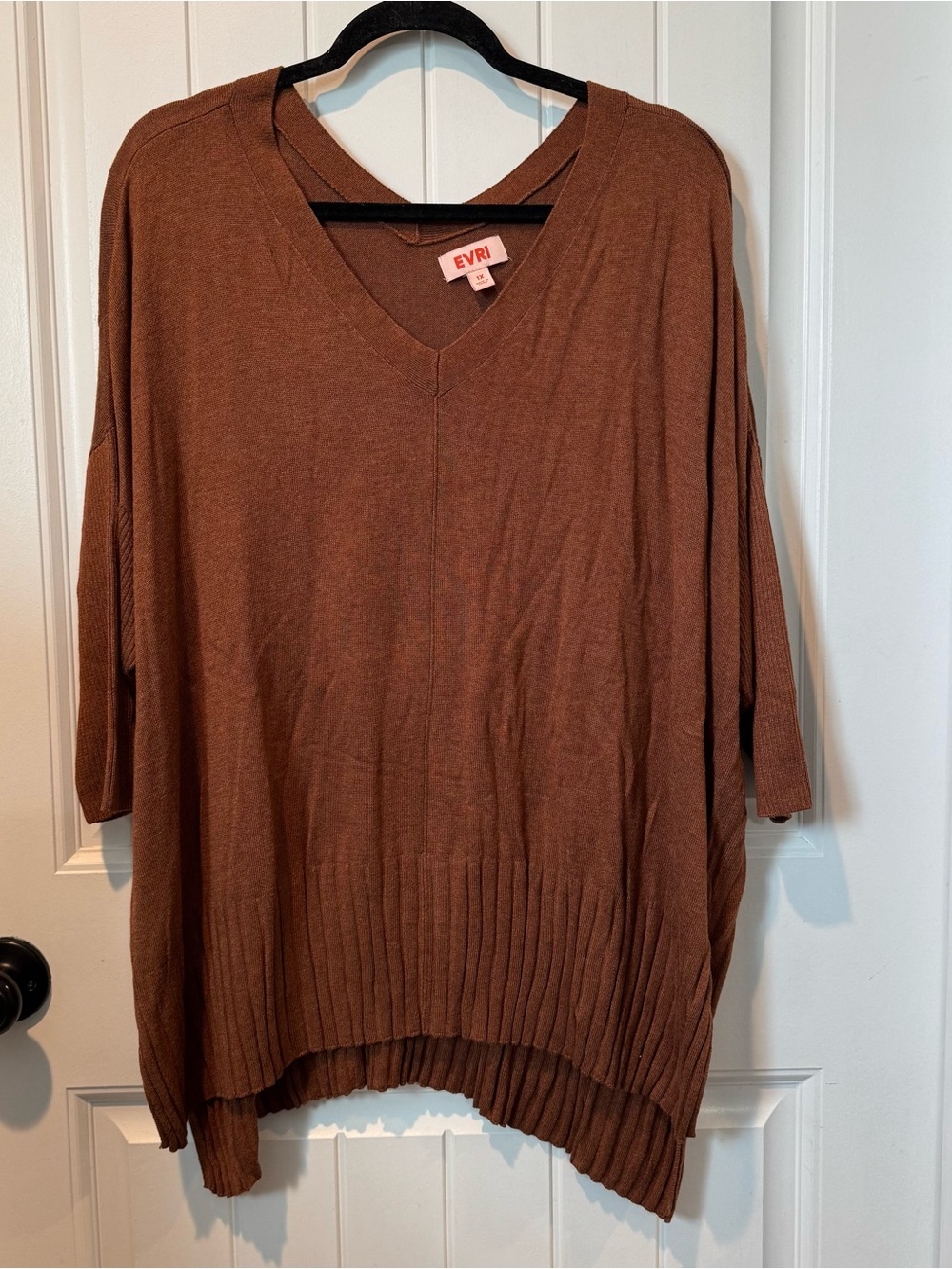 EVRI Women's Chestnut Brown V-Neck Relaxed Rib-Hem Sweater